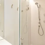 Host Wise - Luxurious & Premium Flat - Pool & Gym Apartman