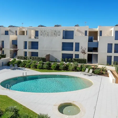 Host Wise - Luxurious & Premium Flat - Pool & Gym Tavira