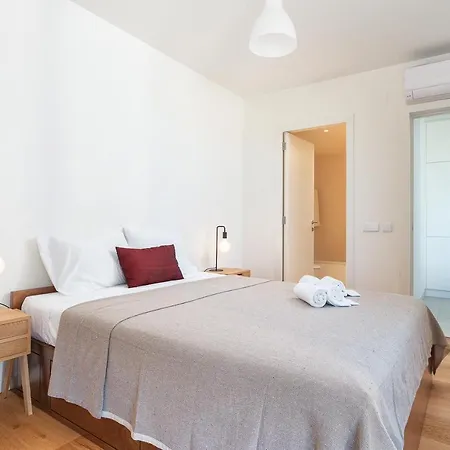 Host Wise - Luxurious & Premium Flat - Pool & Gym * Tavira