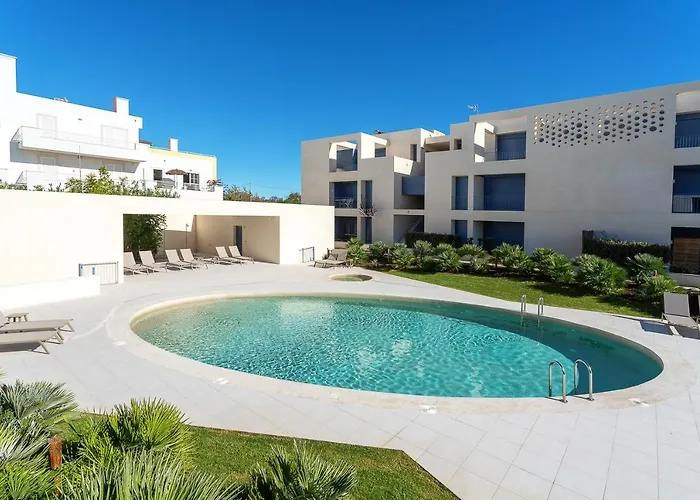 Host Wise - Luxurious & Premium Flat - Pool & Gym Tavira