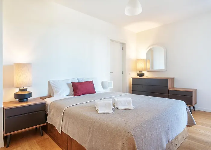 Host Wise - Luxurious & Premium Flat - Pool & Gym * Tavira