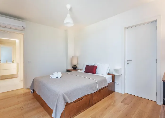 Host Wise - Luxurious & Premium Flat - Pool & Gym * Tavira