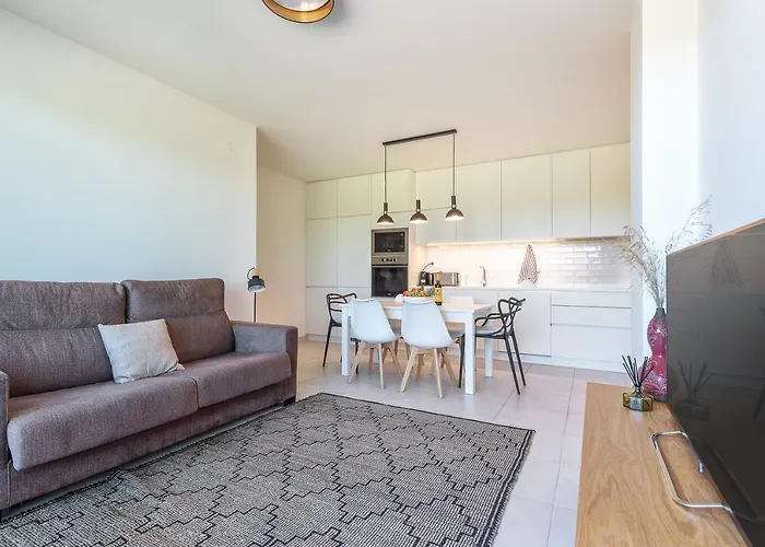 Daire Host Wise - Luxurious & Premium Flat - Pool & Gym