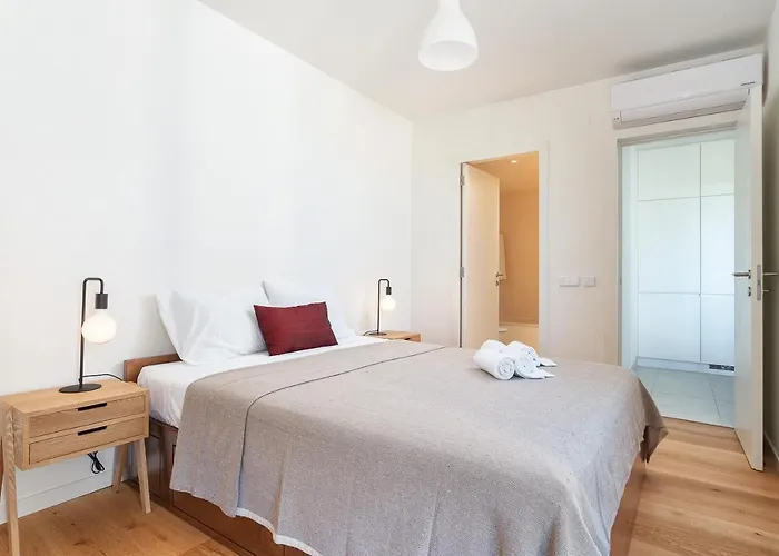 Host Wise - Luxurious & Premium Flat - Pool & Gym * Tavira